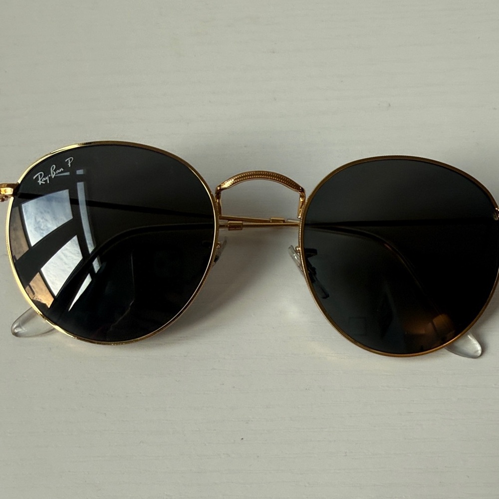 Ray-Ban Polarized Round Metal Sunglasses - Picture 3 of 6